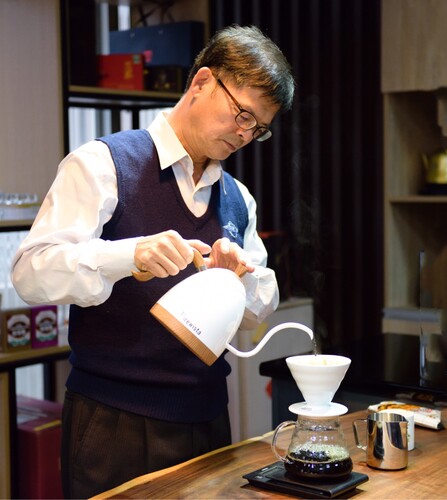 管院院長圖片