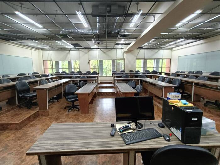 管228教室/80人圖片