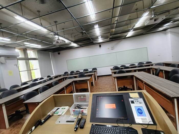 管213教室圖片