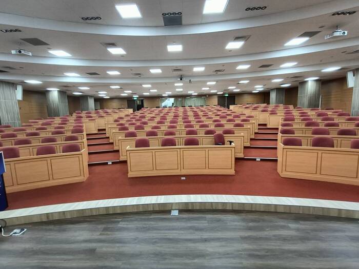 管268教室/270人圖片